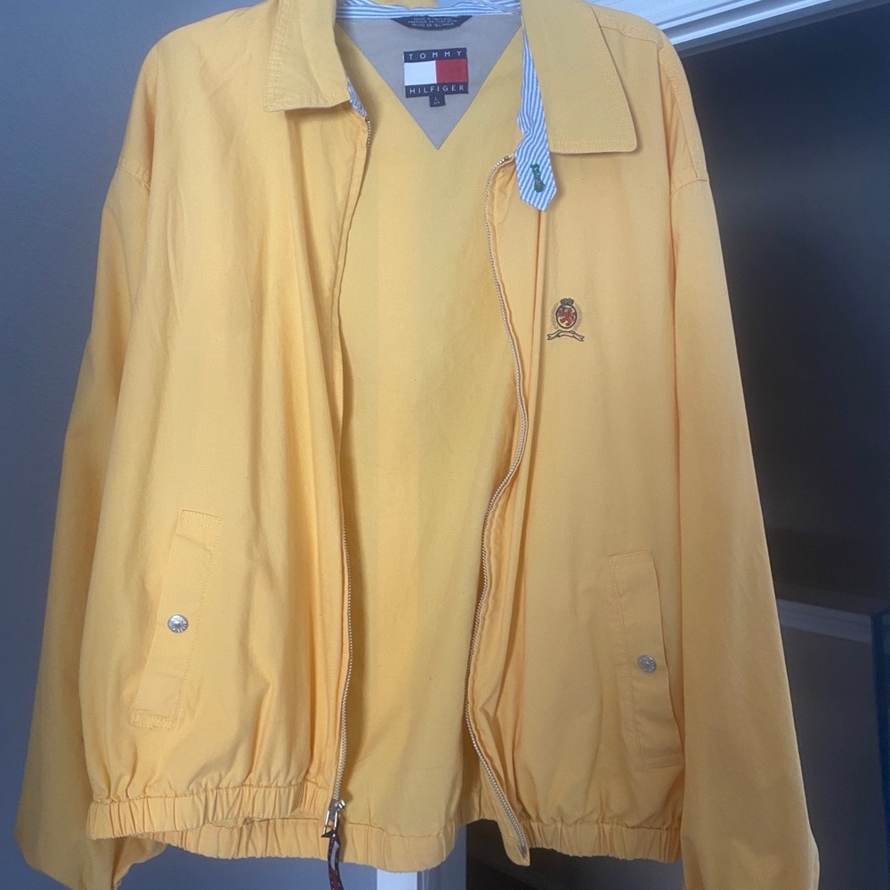 Vintage Yellow Tommy Hilfiger Windbreaker🔥💛